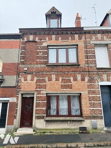 Maison à usage d'habitation située en centre-ville de Valenciennes 