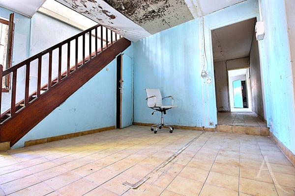 Maison 4 pièce(s) 130 m² fort potentiel