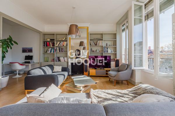 Appartement idéalement placé sur le boulevard - vue dégagée - ascenseur-cave -grenier-