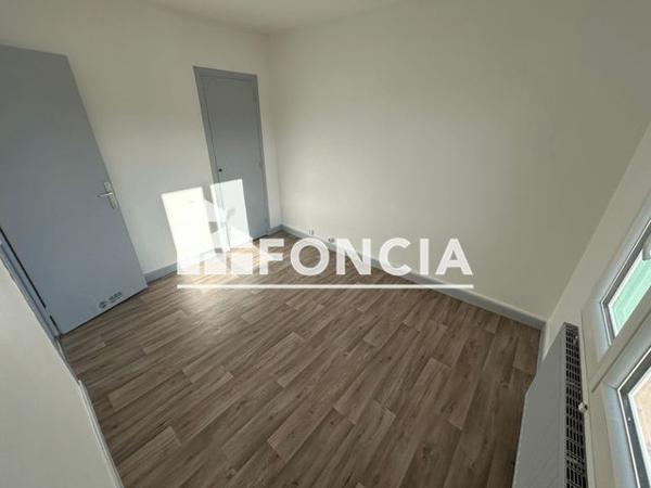 Location Appartement 3 pièces 59 m² - 11 RUE DE LA CECILE Valence 26000