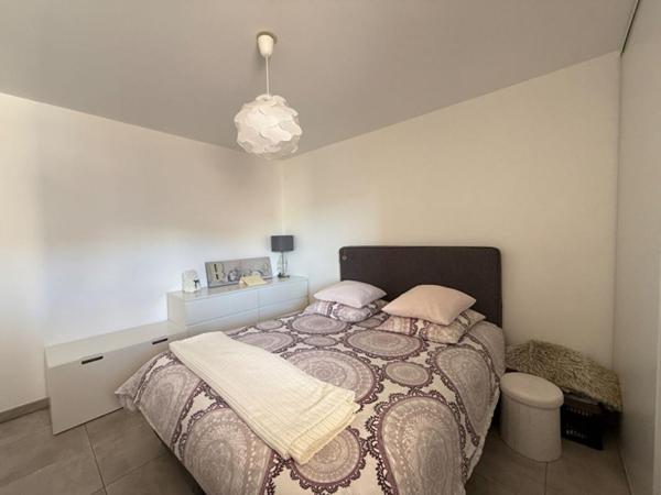 Charmant T2 récent au coeur du Lavandou, dernier étage avec balcon