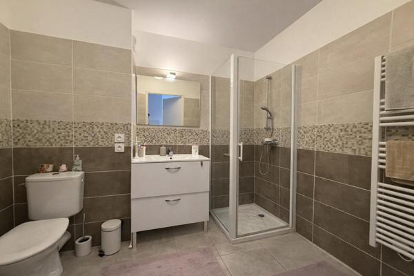 Charmant T2 récent au coeur du Lavandou, dernier étage avec balcon