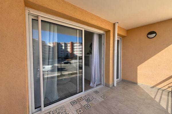 Charmant T2 récent au coeur du Lavandou, dernier étage avec balcon