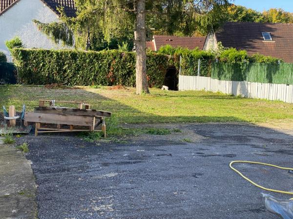Ancien hôtel-restaurant MURS A VENDRE