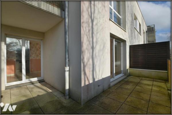 APPARTEMENT LE RHEU CENTRE T3 REZ DE CHAUSSEE TERRASSE ET GARAGE