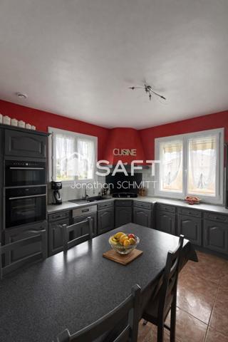 Grand terrain clos : maison 154 m²