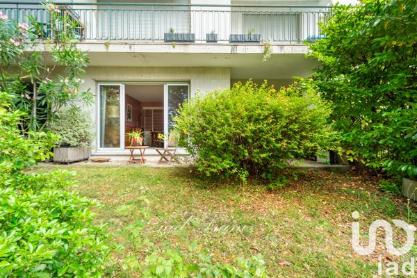 Apartment for sale 3 rooms 74 m² Garches