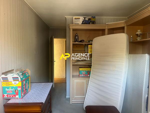 Sartrouville - Appartement 5 pièces 106.98 m2 avec cave et box 212 000 € **  - Référence  9593