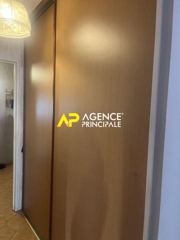Sartrouville - Appartement 5 pièces 106.98 m2 avec cave et box 212 000 € **  - Référence  9593