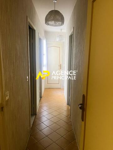 Sartrouville - Appartement 5 pièces 106.98 m2 avec cave et box 212 000 € **  - Référence  9593
