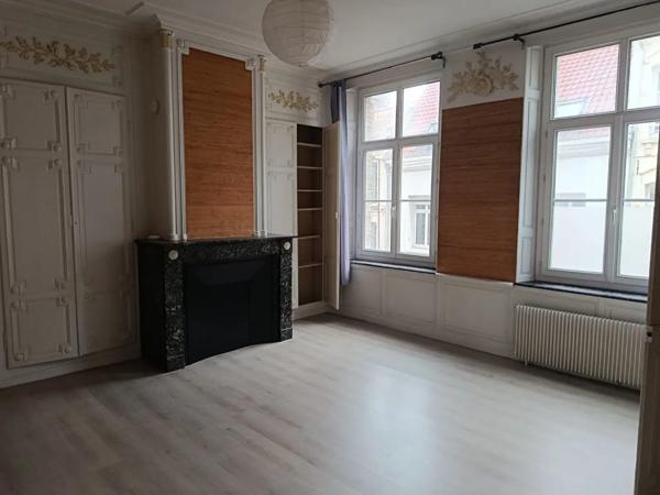 Immeuble à vendre 400m² Saint-Omer (62500)