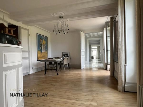 Orléans, demeure de prestige, propriete à vendre, chateau 440 m², piscine, tennis, maison d'amis 85 m², dépendances potentiel aménageable , parc paysagé et arboré 4 ha