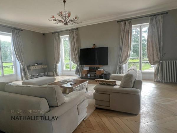 Orléans, demeure de prestige, propriete à vendre, chateau 440 m², piscine, tennis, maison d'amis 85 m², dépendances potentiel aménageable , parc paysagé et arboré 4 ha