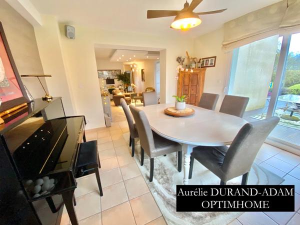 Superbe maison - Caen Nord - 7 Chambres - Garage - sous sol- jardin - Accés indépendant idéal pour profession libérale -