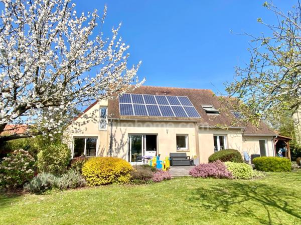 Superbe maison - Caen Nord - 7 Chambres - Garage - sous sol- jardin - Accés indépendant idéal pour profession libérale -