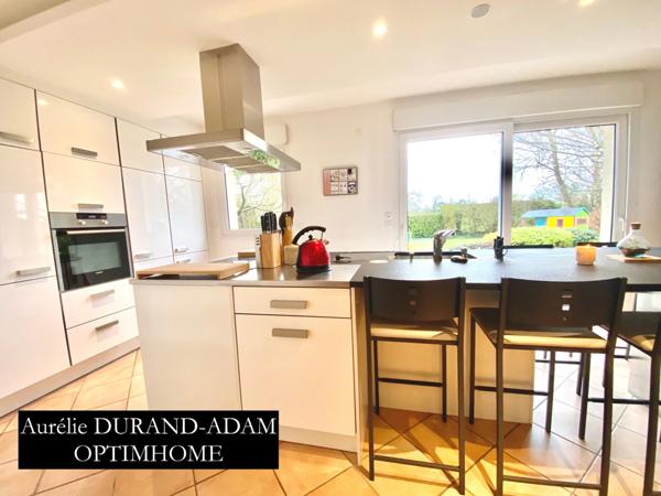 Superbe maison - Caen Nord - 7 Chambres - Garage - sous sol- jardin - Accés indépendant idéal pour profession libérale -