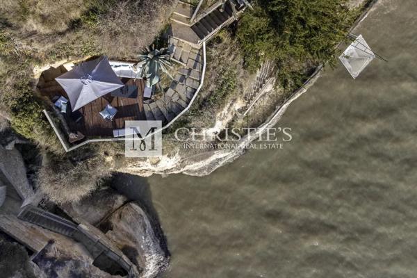 Appartement en duplex vue mer avec terrasse, grotte et parking à Meschers-sur-Gironde