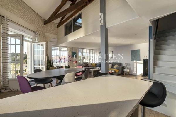 Appartement en duplex vue mer avec terrasse, grotte et parking à Meschers-sur-Gironde