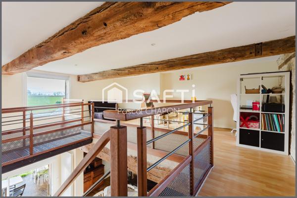 Longère rénovée – Vie de plain-pied possible – DPE C – Terrain 1 500 m² – 12 min axe Rennes-Laval