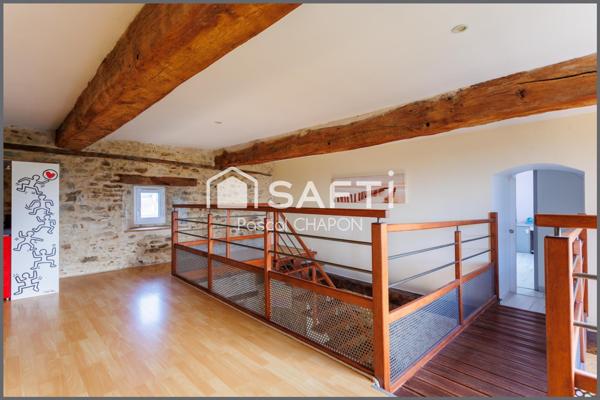 Longère rénovée – Vie de plain-pied possible – DPE C – Terrain 1 500 m² – 12 min axe Rennes-Laval