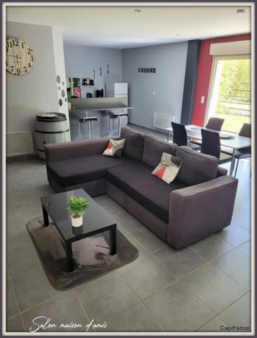 PROPRIETE FIN 18ème sur 3 ha de pâturage IDEAL CHAMBRES D’HÔTES