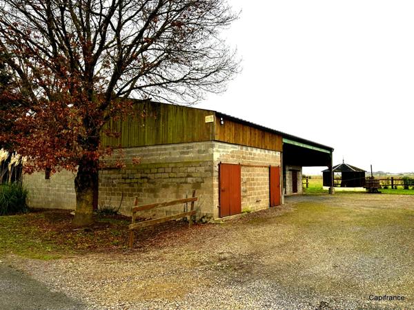 PROPRIETE FIN 18ème sur 3 ha de pâturage IDEAL CHAMBRES D’HÔTES
