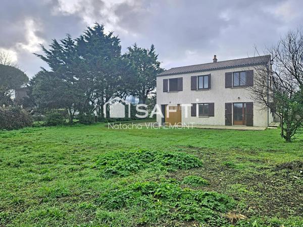 Quartier port du Loiron, au calme, maison à fort potentiel!