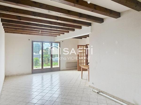 Quartier port du Loiron, au calme, maison à fort potentiel!