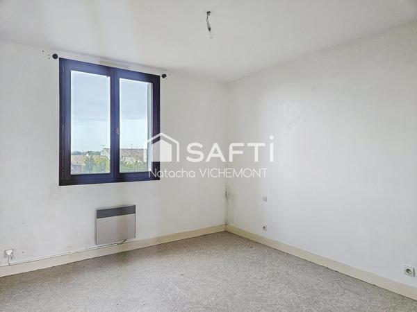 Quartier port du Loiron, au calme, maison à fort potentiel!