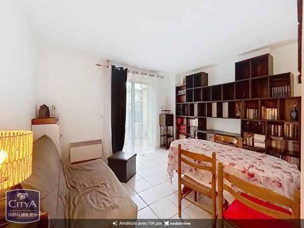 Appartement à vendre 2 pièces 33.93m² Saint-Pierre-du-Mont (40280)