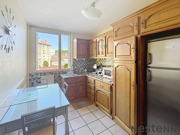 Appartement Saint Etienne 5 pieces+ garage+place de parking