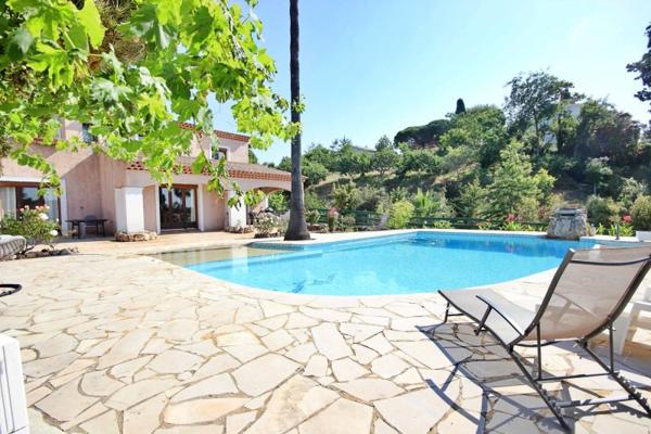 Vente / Villa à Antibes (06600)