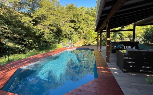 Maison à vendre    8 pièces • 160 m2 Saint-François