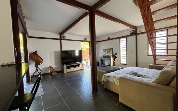 Maison à vendre    8 pièces • 160 m2 Saint-François