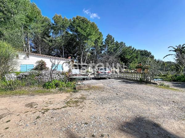 VALLAURIS - Maison - 70m² - Terrain 620m² - Aperçu mer - Parking - Calme