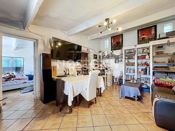 VALLAURIS - Maison - 70m² - Terrain 620m² - Aperçu mer - Parking - Calme