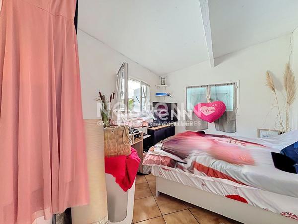 VALLAURIS - Maison - 70m² - Terrain 620m² - Aperçu mer - Parking - Calme