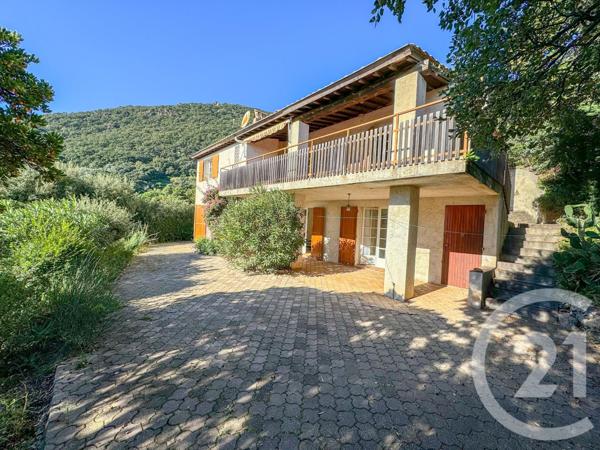 Maison à vendre  5 pièces - 180 m2 CAVALAIRE SUR MER - 83