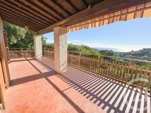 Maison à vendre  5 pièces - 180 m2 CAVALAIRE SUR MER - 83