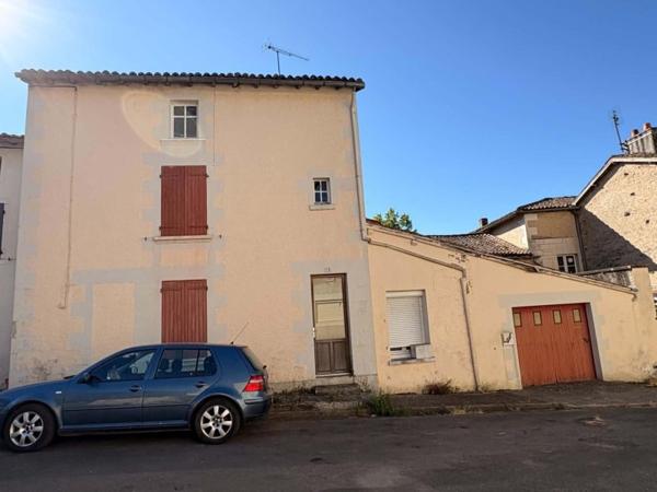 Vente / Maison de village à Sanxay (86600)