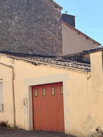 Vente / Maison de village à Sanxay (86600)