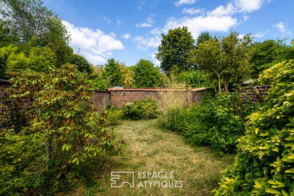 Maison semi-bourgeoise au cachet unique à réinventer