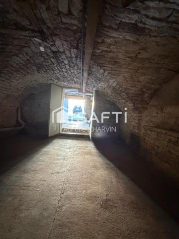 Charme et Espace au Coeur de Vernantois, Maison !