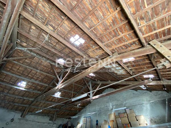 Hangar Saint Rémy De Provence 350 m²