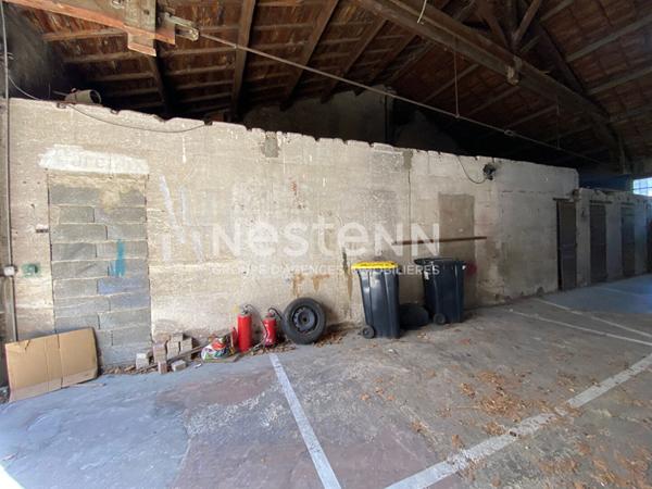 Hangar Saint Rémy De Provence 350 m²