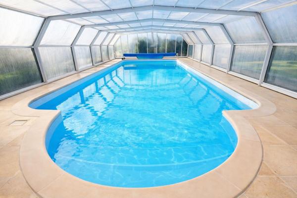 Maison de charme en pierres de 149 m2, Piscine chauffée, À 3 min de Plouay, 15 min de Lorient, Agglomération de Lorient, 25 min du littoral