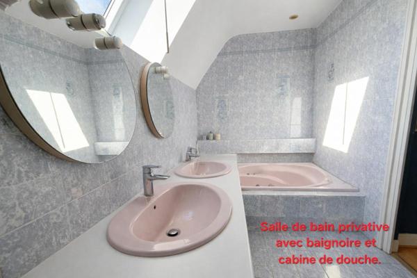 Maison de charme en pierres de 149 m2, Piscine chauffée, À 3 min de Plouay, 15 min de Lorient, Agglomération de Lorient, 25 min du littoral