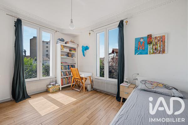 Maison à vendre 6 pièces 147,03 m² Colombes