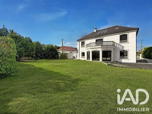 Maison à vendre 7 pièces 250 m² Pontault-Combault