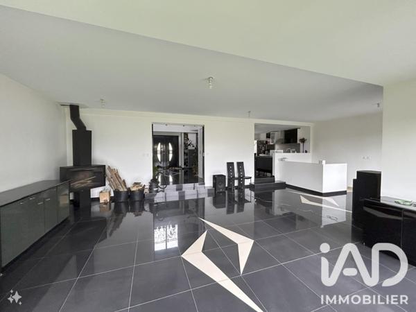 Maison à vendre 7 pièces 250 m² Pontault-Combault